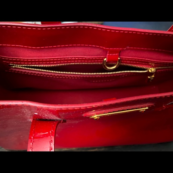 Favorite Louis Vuitton Vernis Patent Leather Tote - Picture 3 of 6